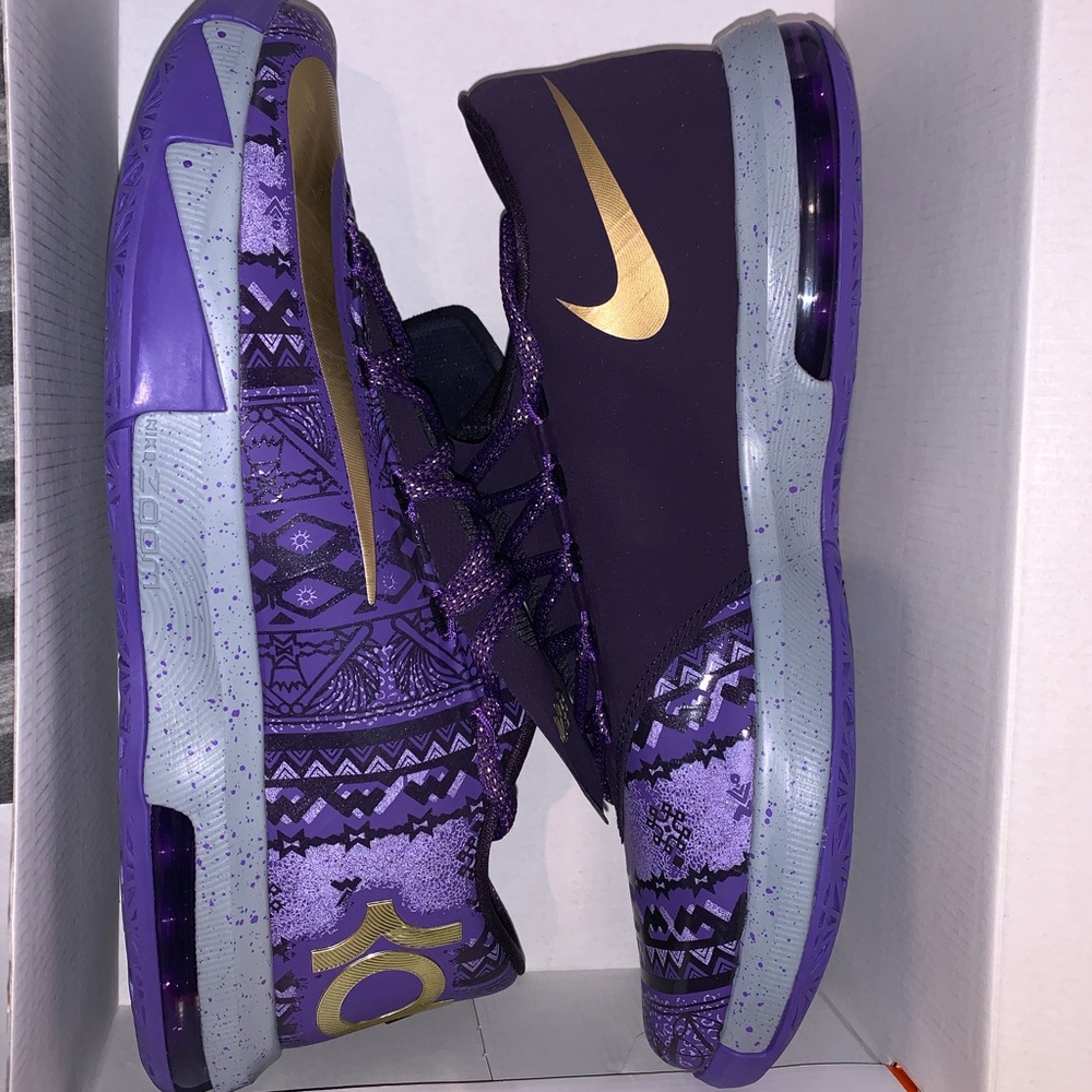 Nike KD6 BHM basketball shoe size 10